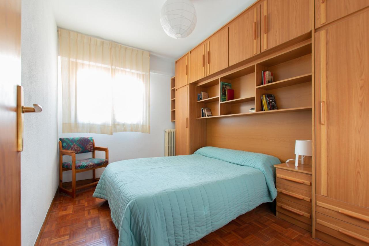 La Martina, Parking Incluido Apartment Jaca Exterior photo